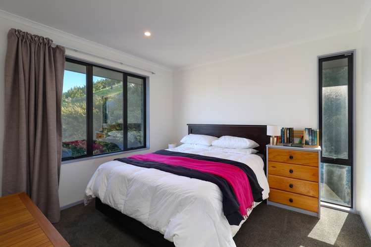 45 Saint Lawrence Street Toi Toi_16