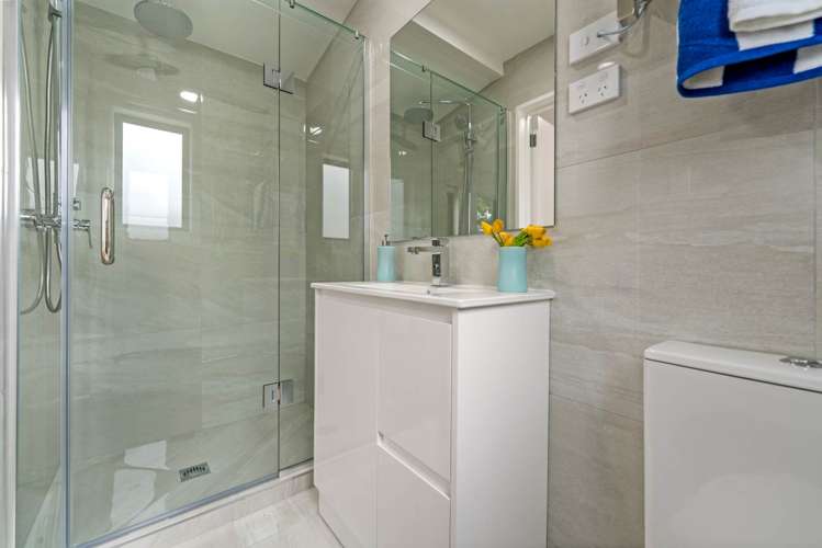 2/127 Stoddard Road Mt Roskill_15