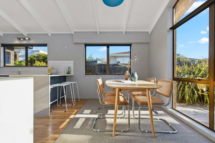 4 Leonard Place Dinsdale_5