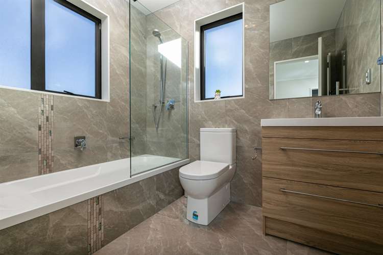 9a Kingdale Road Henderson_11