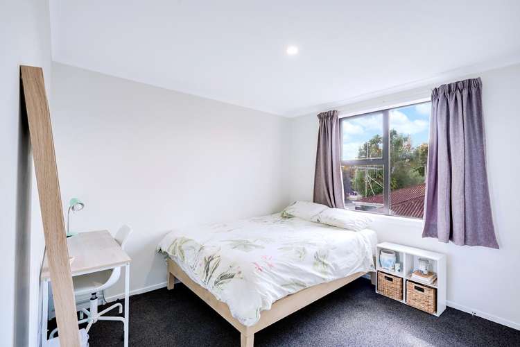 2/12 Beaumont Street Hamilton East_11