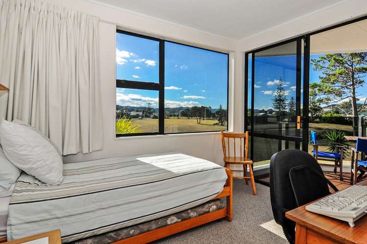 500d Ocean Road Whangamata_16