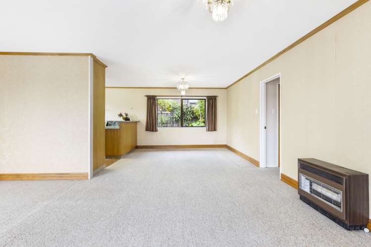 64 Melva Street Dinsdale_5