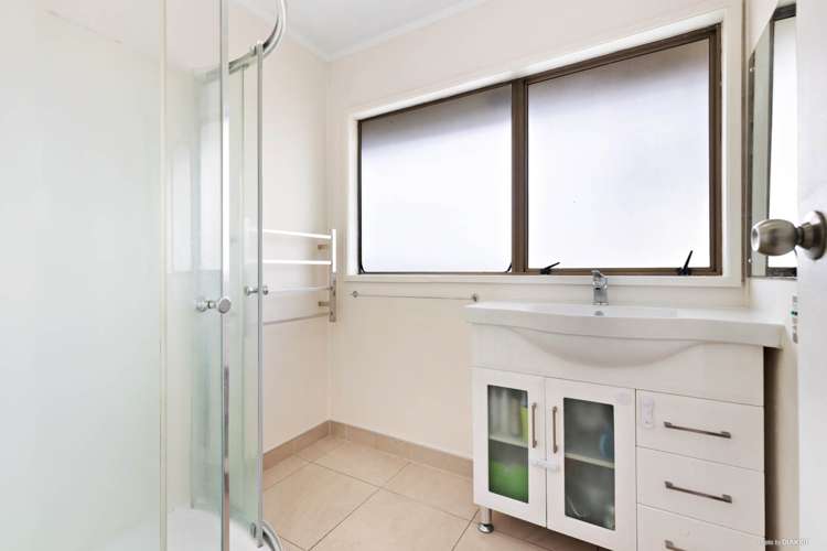 3/7 Roslyn Road Mount Wellington_5