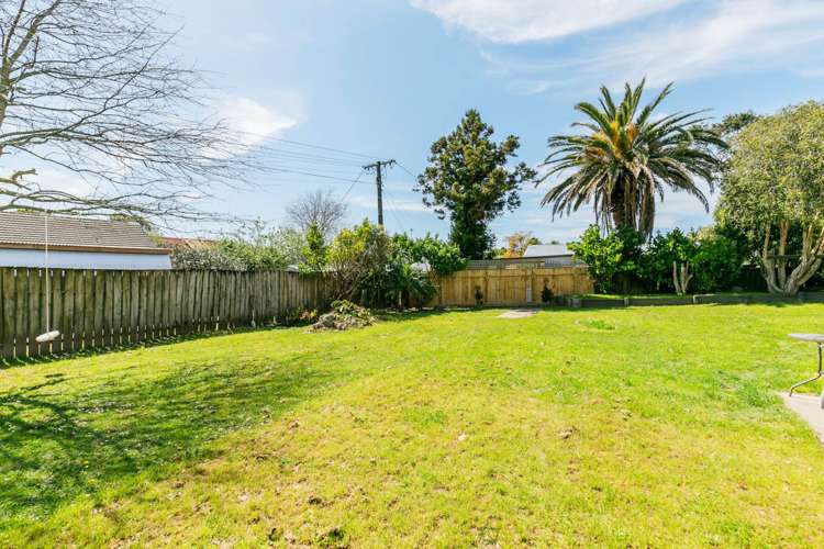 44 Woodglen Road Glen Eden_16