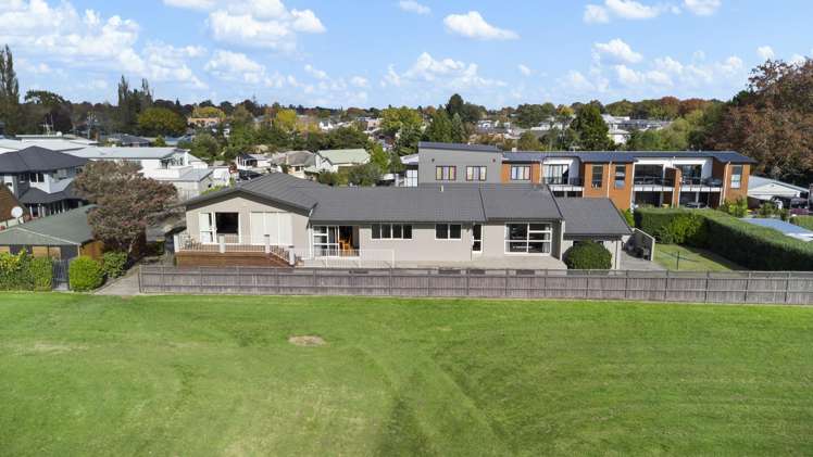 25 Kelvin Place Hamilton East_1