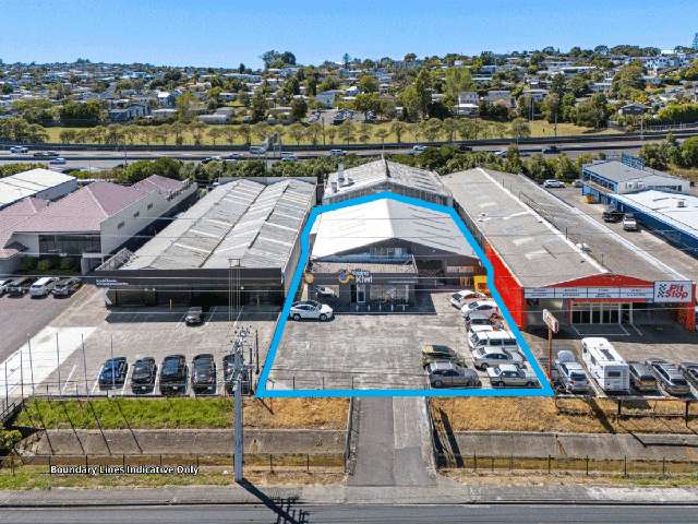 High Profile on Wairau Rd &ndash; 615 sqm