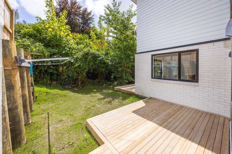 1/40A Exeter Street Glenview_23