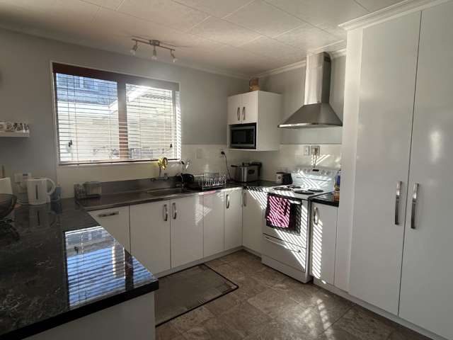 28 Canterbury Street 10728_2