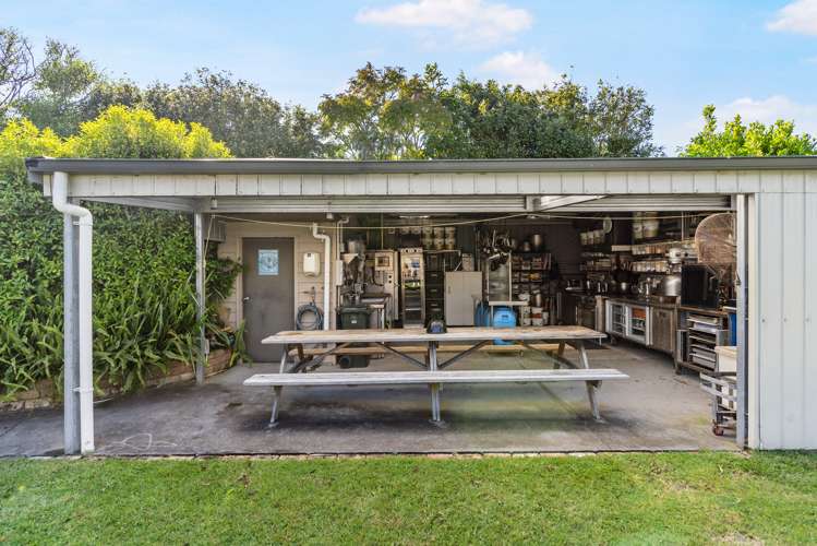 12 Pohutukawa Road Beachlands_19