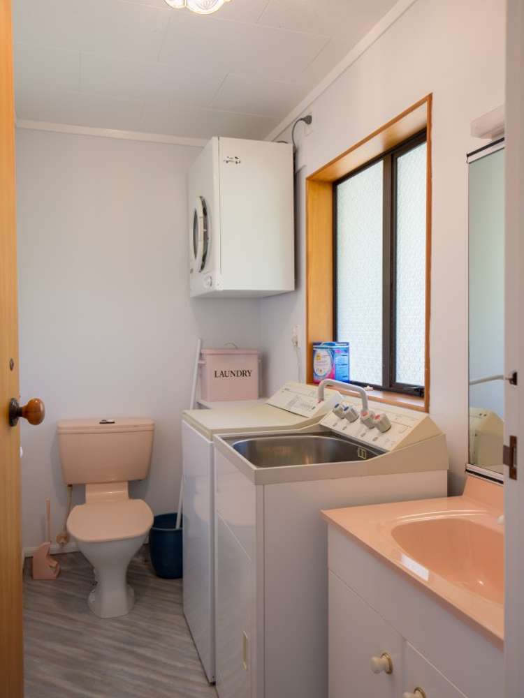 19 Cornwall Place Takaka_17