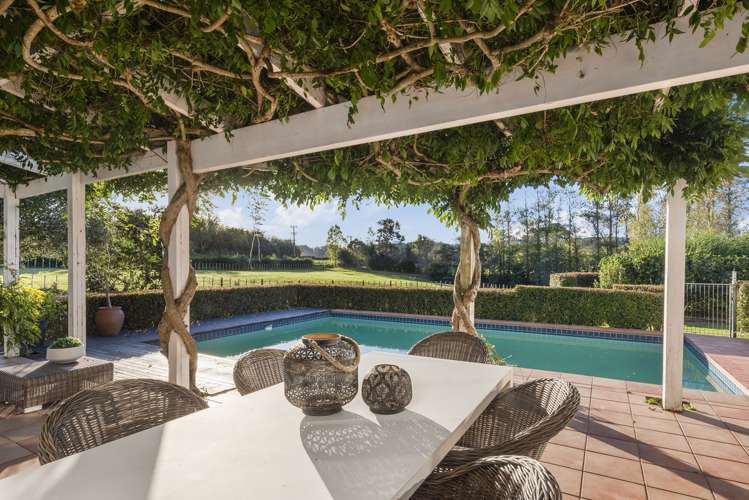 55 Barrett Road Riverhead_21