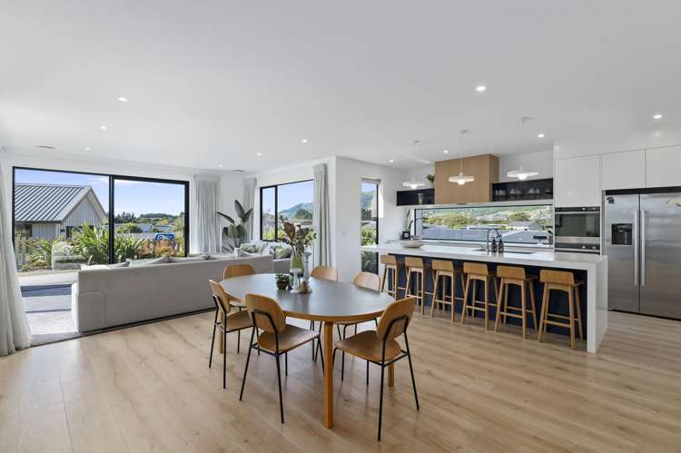 46 Ferndale Drive Waikanae_6