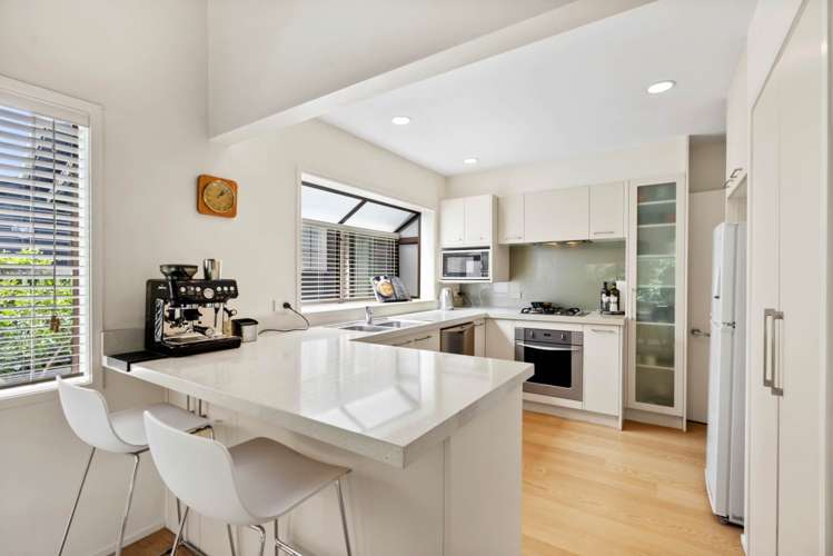 2/73 Long Drive Saint Heliers_10