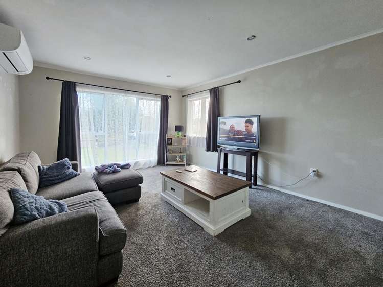 24 Sutton Crescent Papakura_3