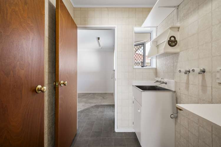 1b Hendon Place West End_14