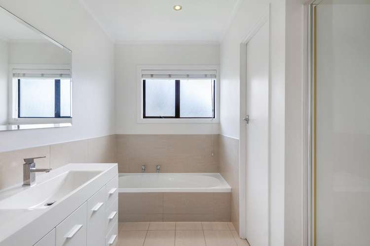 1/54 Seaview Terrace Mt Albert_16