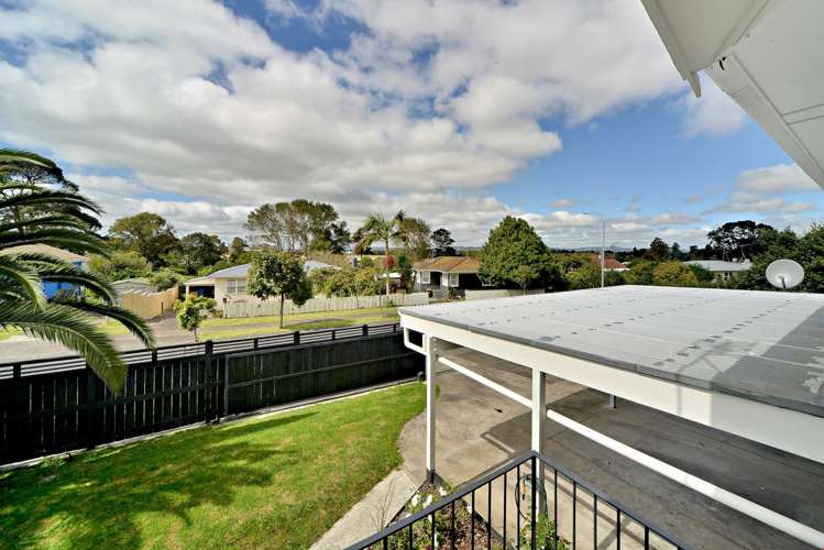 8 Valencia Place Manurewa_16