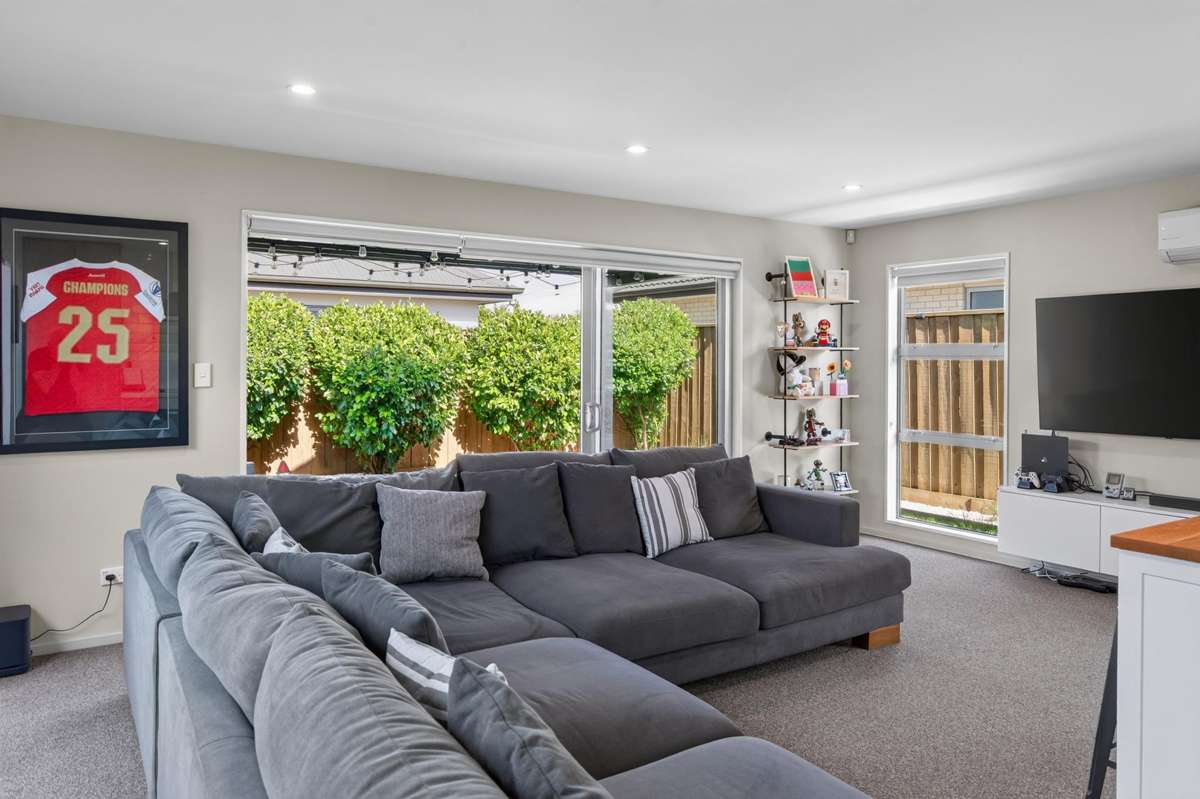 21 Farnborough Way_3