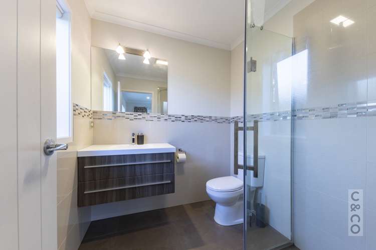 8 Larmer Drive Kumeu_32