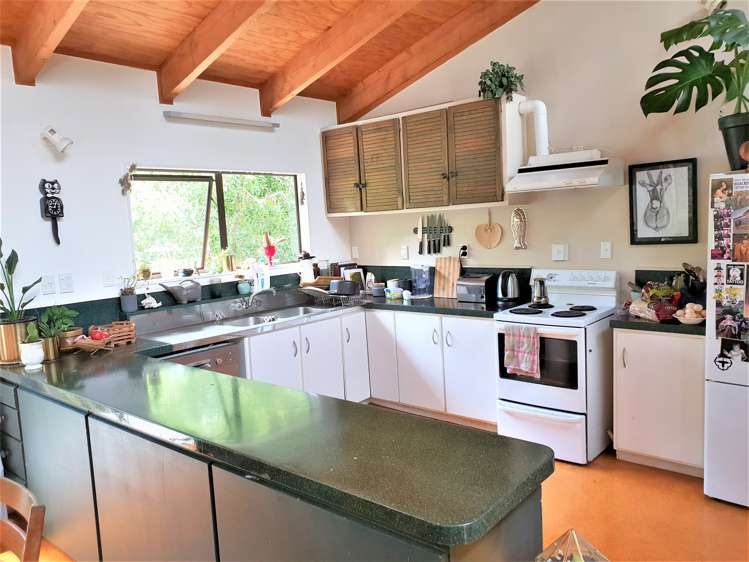 2/52b Pleasant Road Glen Eden_5