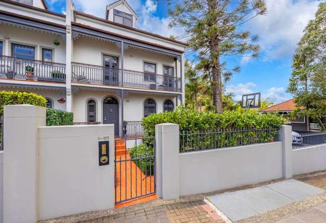 4 Bedroom Delight  Ocean In Sight