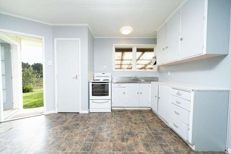 87 Valley Road Hikurangi_6