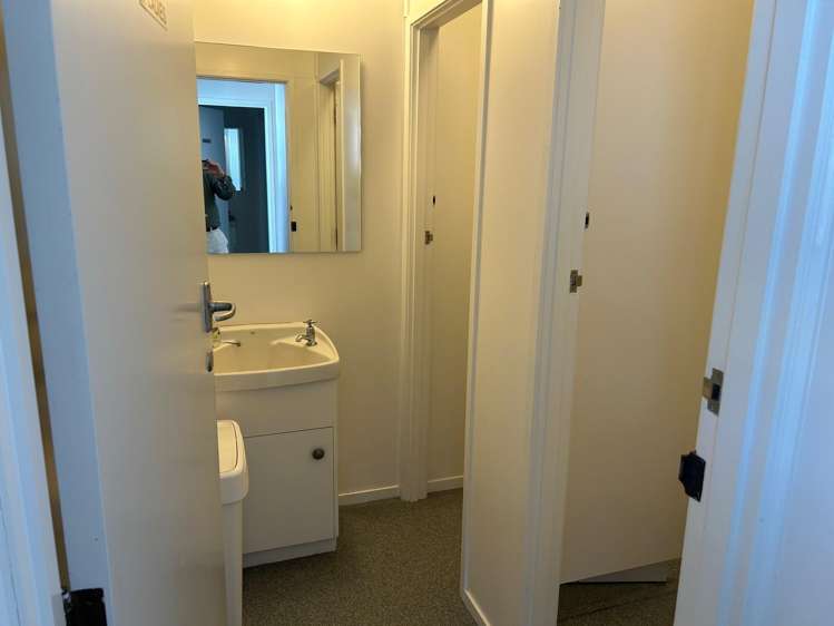 9, 1-9 Clive Square West Napier Cbd_5