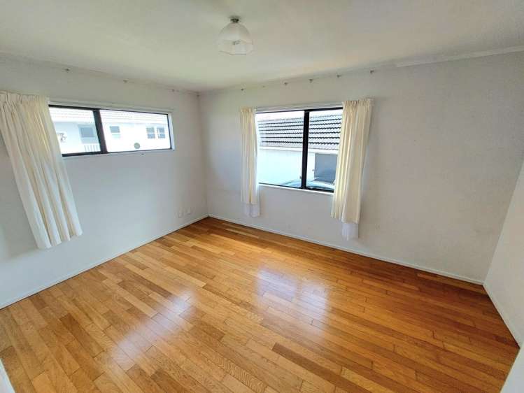 2/157 Birkdale Road Birkdale_8