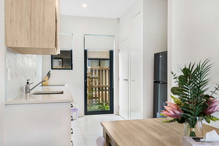 3 Hari Place Favona_19