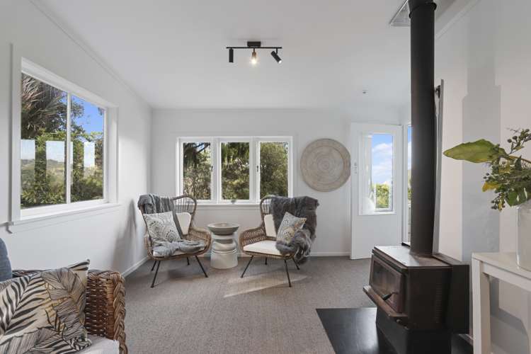 1114 Huia Road Huia_6