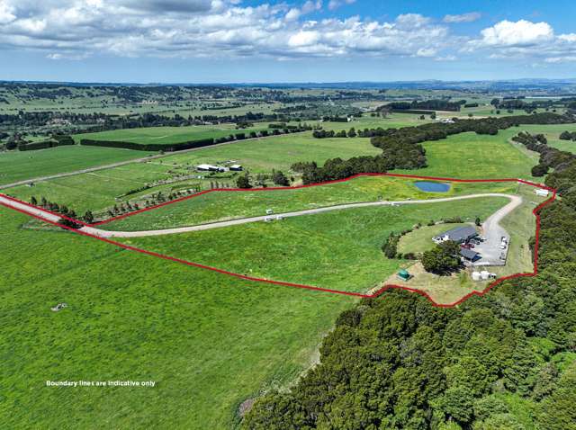 Peaceful modern living with exceptional views