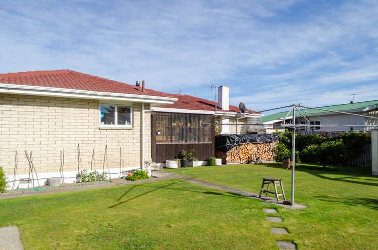 3 Leeds Place Solway_24