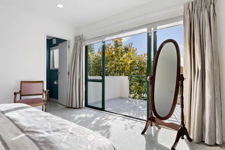 5b Olsen Avenue Hillsborough_17