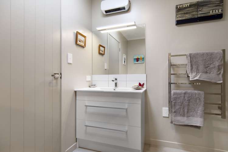 53/4 Greystone Place Omokoroa_23