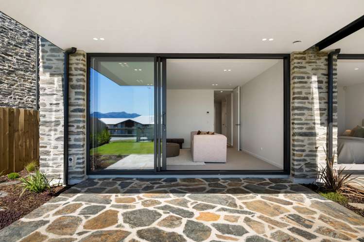 63A West Meadows Drive Wanaka_16