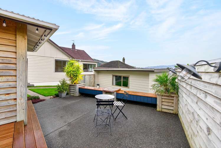 54 Wilkie Crescent Naenae_27