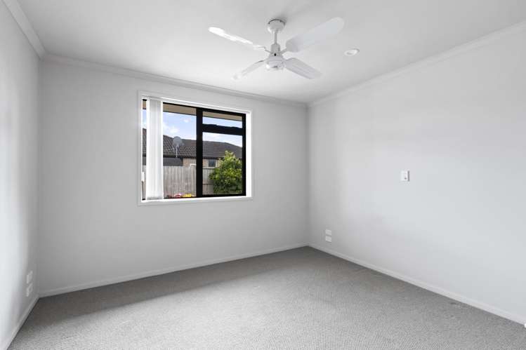 5 Holcroft Place 2750_17