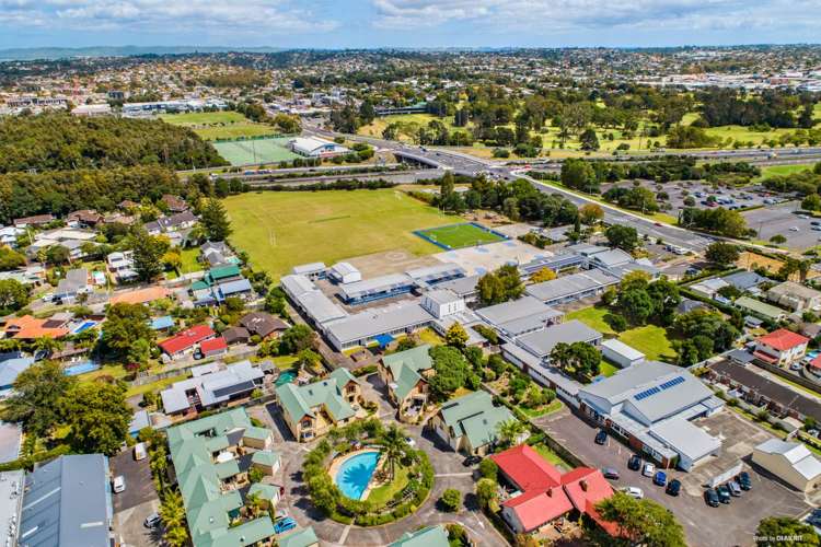 11/52 Taharoto Road Takapuna_18