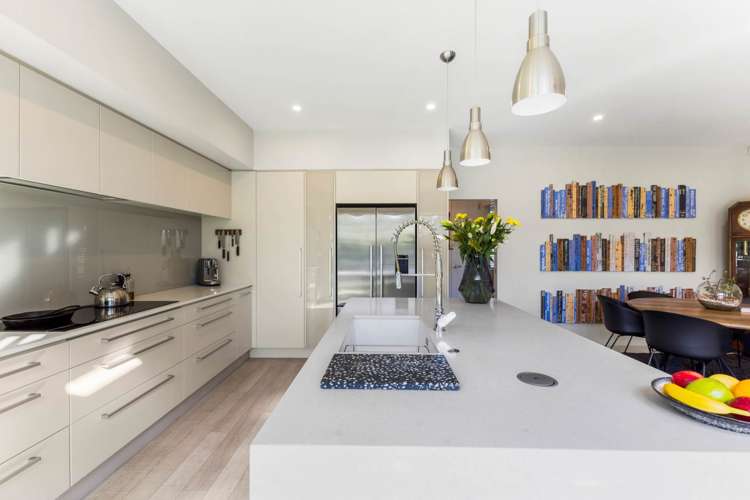 8 Kaiawa Street Beachlands_15