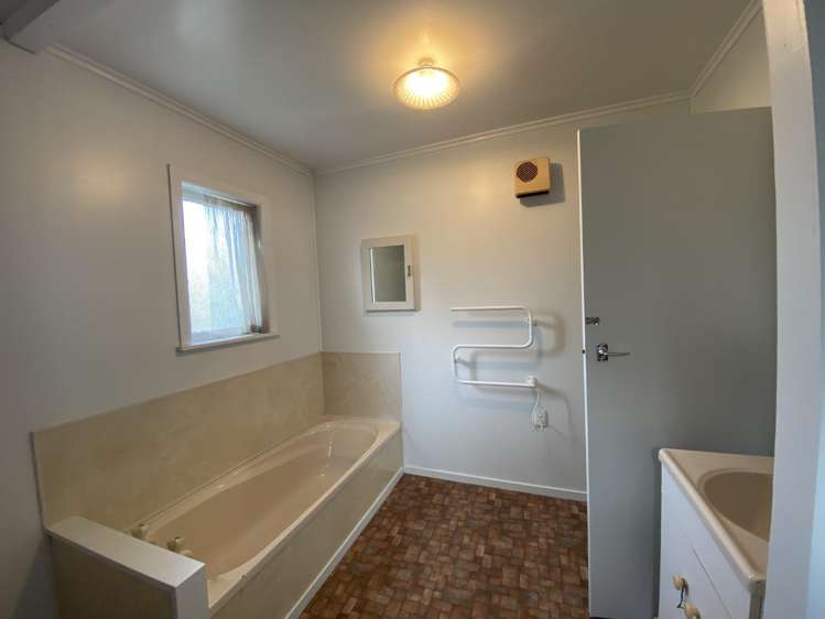 188 Great North Road Te Kamo_6