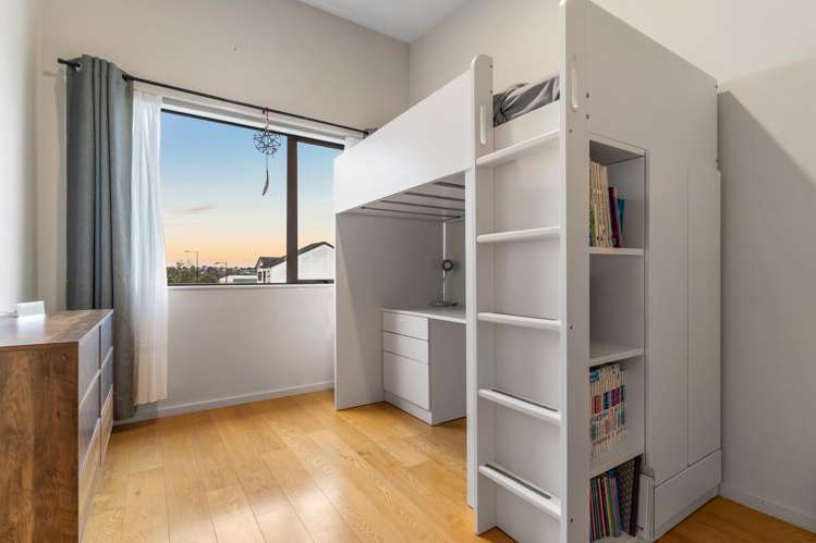 8/3 Hulme Place Henderson_11