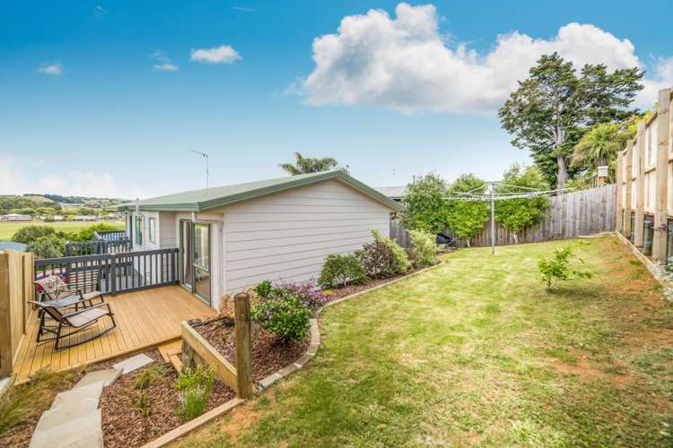 19 The Glade North_0
