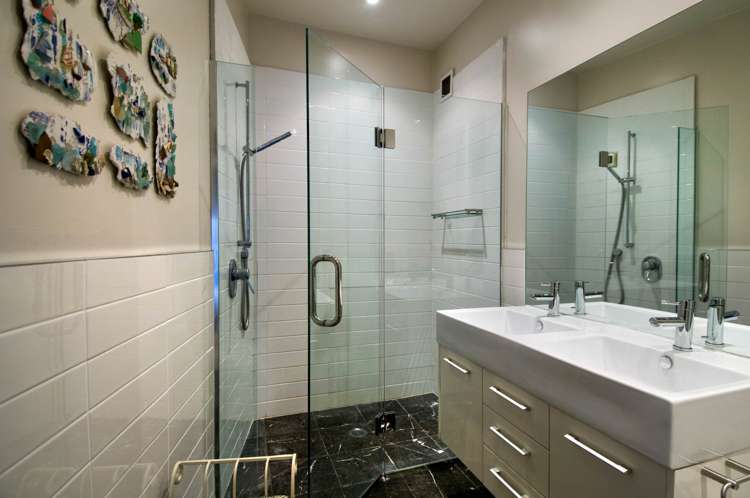 2I/7 Emily Place City Centre_9