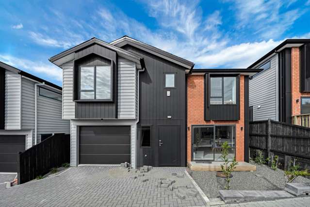 Brand New Luxury Home – Mt Roskill