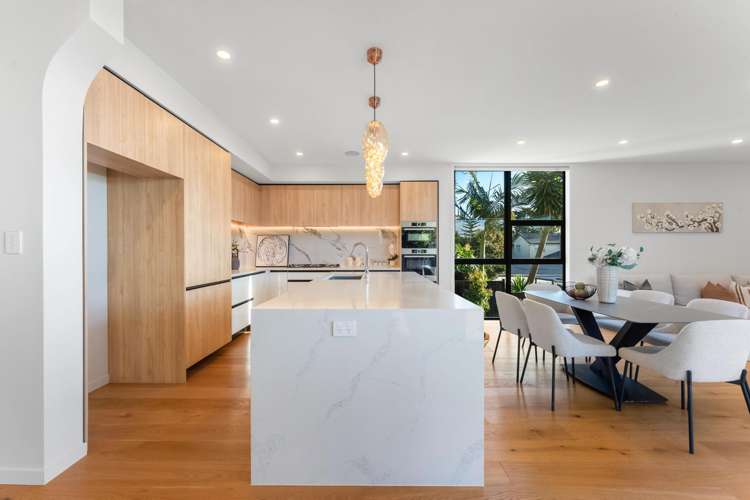 8C William Souter Street Forrest Hill_9