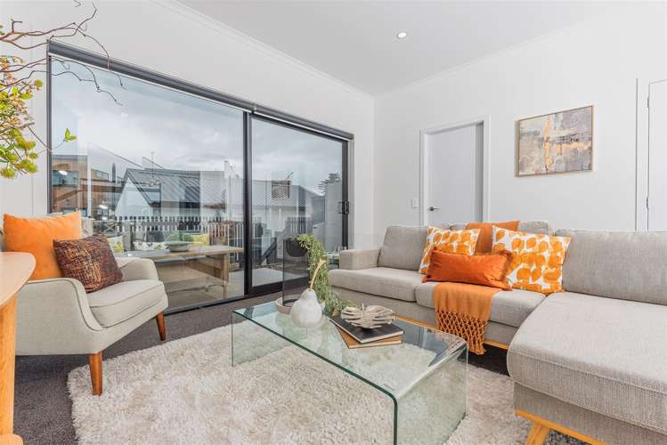 14 Alexander Willis Crescent Hobsonville_10