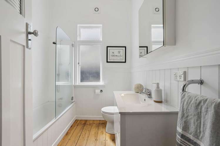 6A Volcanic Street Mount Eden_10