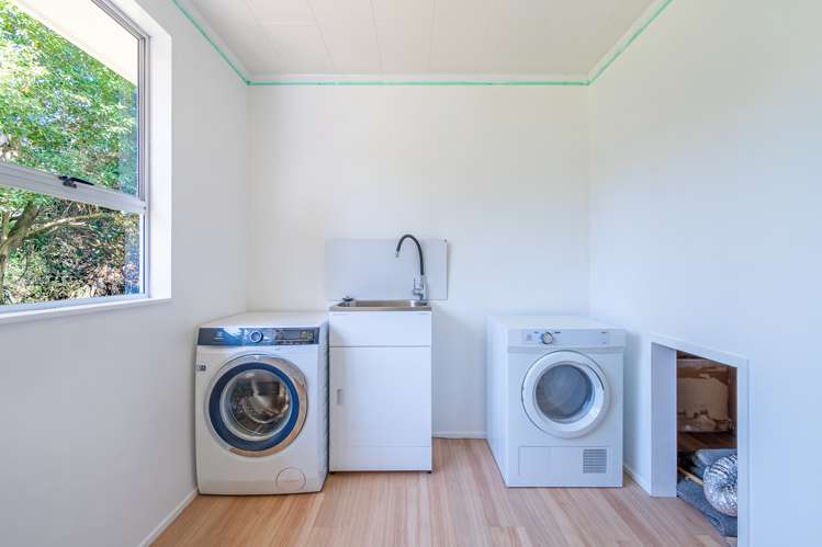 16 Ferndale Place Feilding_5