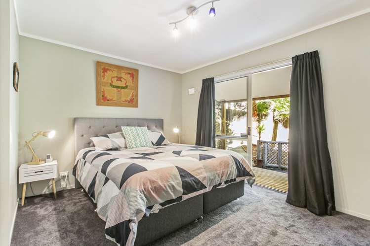 2/128 Spinella Drive Bayview_8